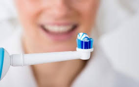 آیا مسواک برقی برای همهی بیماران ارتودنسی مناسب است؟