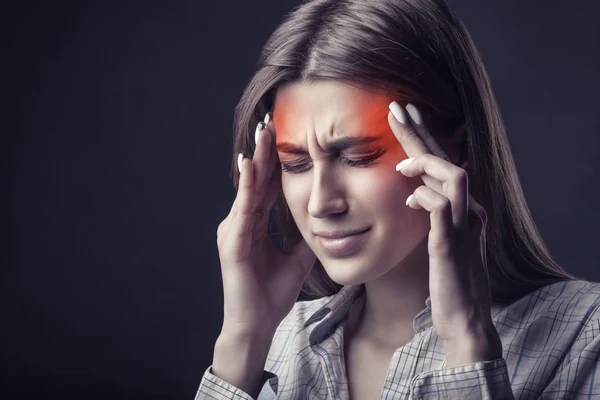 آیا مشکلات دندان و فک میتوانند باعث میگرن شوند؟